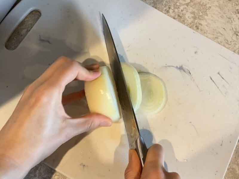 How to prepare onion rings step 1