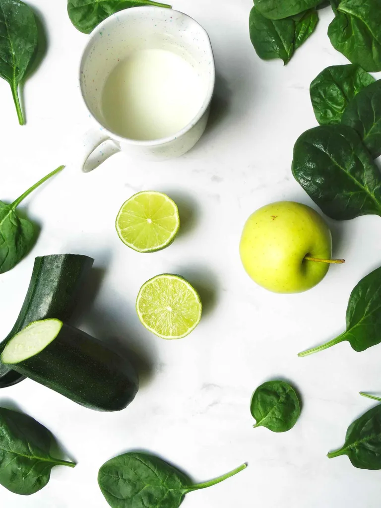Courgette lime apple spinach and coconut milk green smoothie recipe