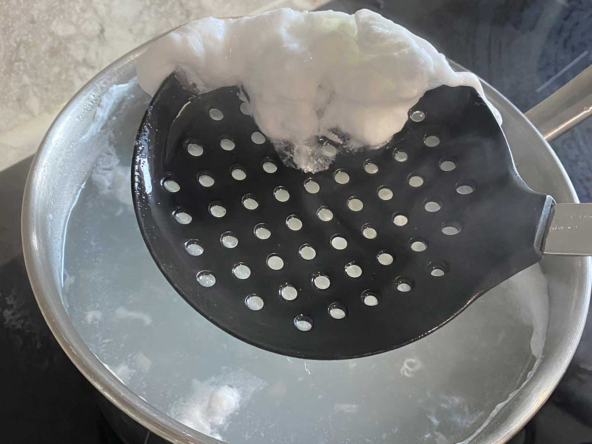 How to poach eggs at home - step 4