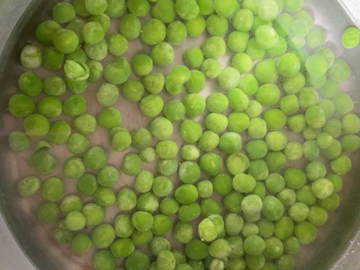 Step 4 - Making Mint and Pea Hummus at Home