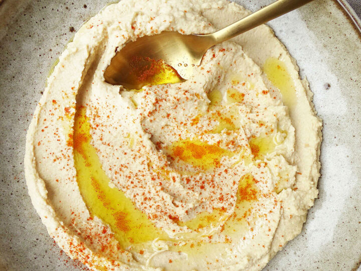 Smoothest Simple and Healthy Hummus Recipe